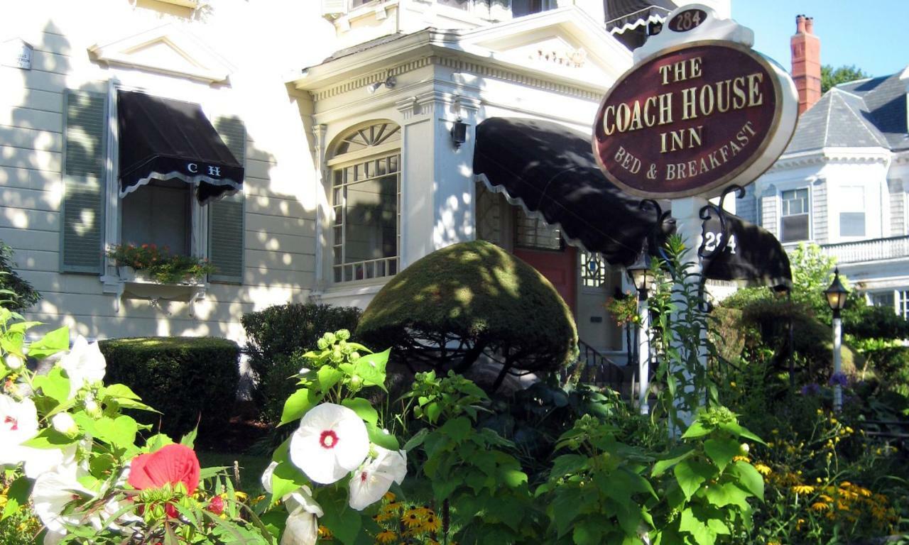 HOTEL COACH HOUSE INN SALEM, MA (United States) - from US$ 236 | BOOKED